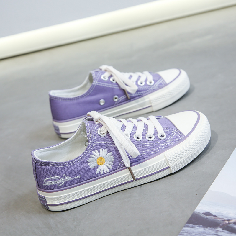 All-match Low-cut Canvas Shoes with Small Daisy Design